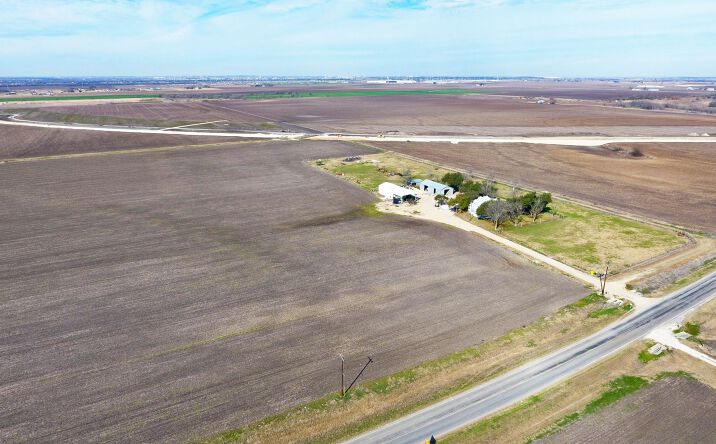 Pictures of Land property located at 2550 FM 3349, Taylor, TX 76574 for sales - image #1