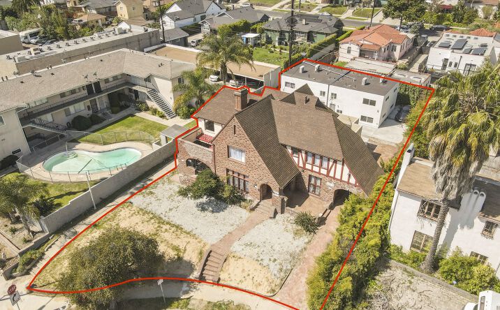 Pictures of Multifamily property located at 5107 Crenshaw Blvd, Los Angeles, CA 90043 for sales - image #1