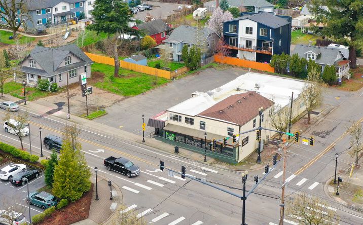 Pictures of Mixed Use, Retail property located at 222 Molalla Ave, Oregon City, OR 97045 for sales - image #1