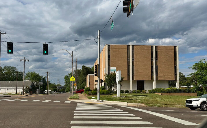 Pictures of Office property located at 3000 Walnut Grove Rd, Memphis, TN 38111 for sales - image #1
