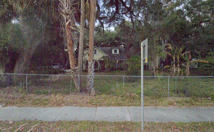 Pictures of Land, Mixed Use, Multifamily property located at 1904 E University Ave, Gainesville, FL 32641 for sales - image #1