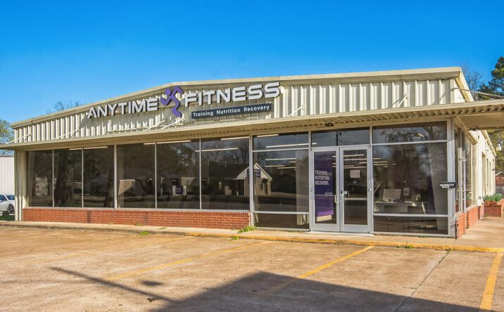 Pictures of Retail property located at 815 Malcolm Ave, Newport, AR 72112 for sales - image #1