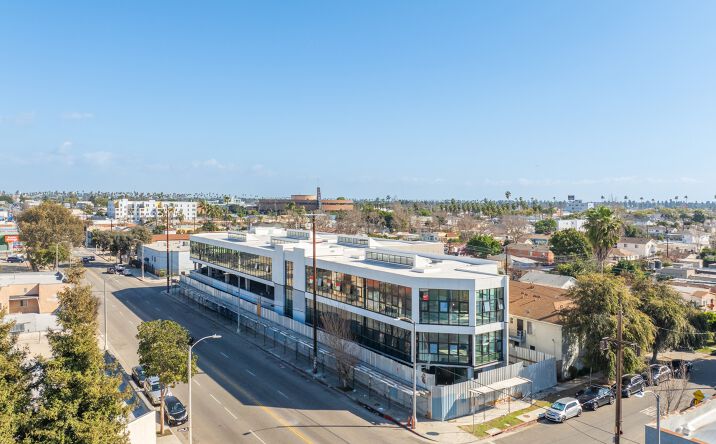 Pictures of Office, Retail property located at 3900 W Jefferson Blvd, Los Angeles, CA 90016 for sales - image #1