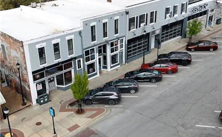 Pictures of Retail property located at 111 W Pine Street, Warrensburg, MO 64093 for sales - image #1