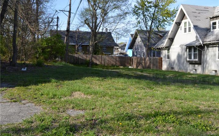 Pictures of Land, Multifamily property located at 1308 E 29th Street, Kansas City, MO 64109 for sales - image #1