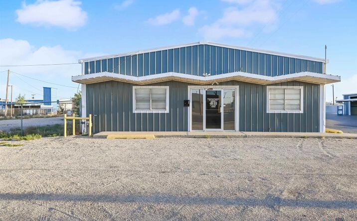 image of property at 821 W MARLAND BLVD Hobbs NM 88240