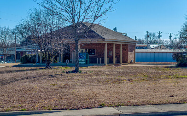 Pictures of Office property located at 305 4th Ave SW, Red Bay, AL 35582 for sales - image #1