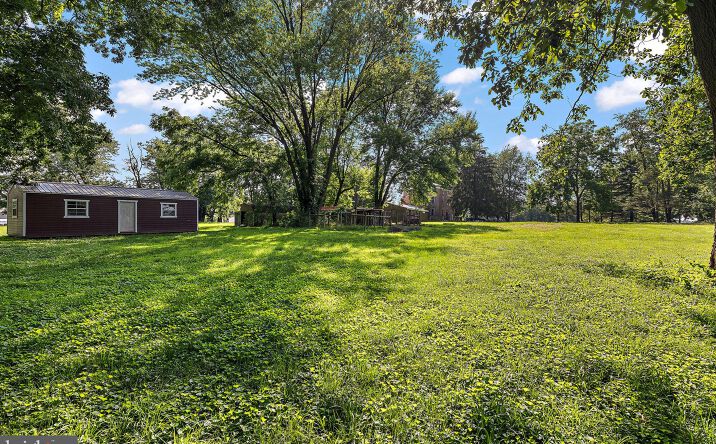 Pictures of Retail, Mixed Use property located at 2195 Gap Newport Pike, Cochranville, PA 19330 for sales - image #1