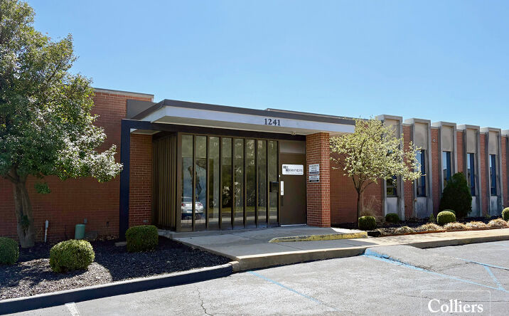 Pictures of Industrial property located at 1241 Ambassador Blvd, St. Louis, MO 63132 for sales - image #1
