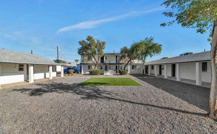 Pictures of Multifamily property located at 306 & 312 E Kinderman Dr, Avondale, AZ 85323 for sales - image #1