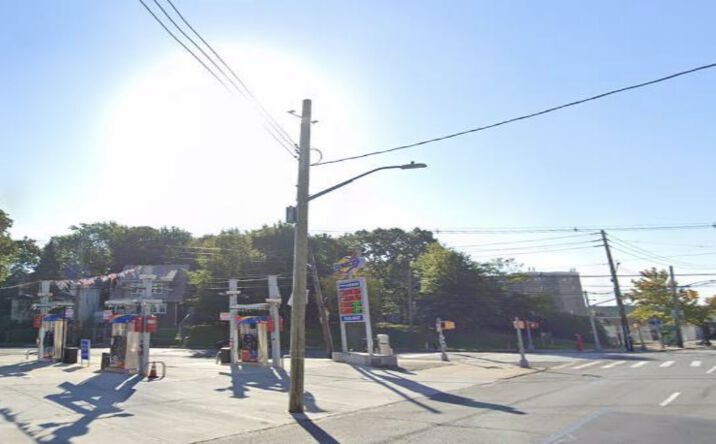 Pictures of Retail property located at 425 Vanderbilt Ave, Staten Island, NY 10304 for sales - image #1