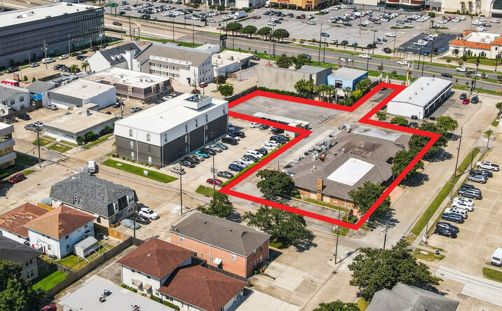 Pictures of Retail property located at 3100 19th St, Metairie, LA 70002 for sales - image #1