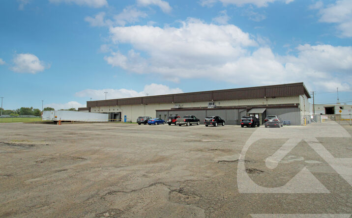 Pictures of Industrial property located at 33101 Harper Ave, St. Clair Shores, MI 48082 for sales - image #1