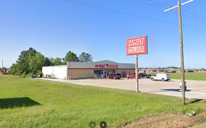 Pictures of Retail property located at 305 US-90, Iowa, LA 70647 for sales - image #1