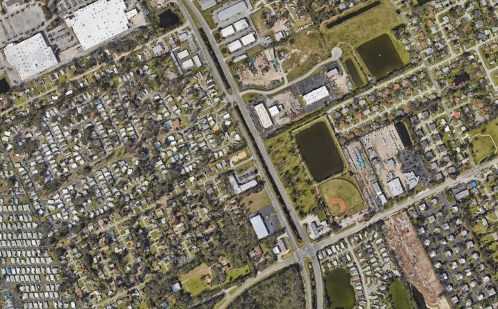 Pictures of Land property located at 1999 S Nova Rd, South Daytona, FL 32119 for sales - image #1