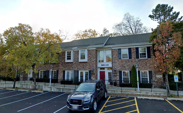 Pictures of Office property located at 620 W Roosevelt Rd, Wheaton, IL 60187 for sales - image #1