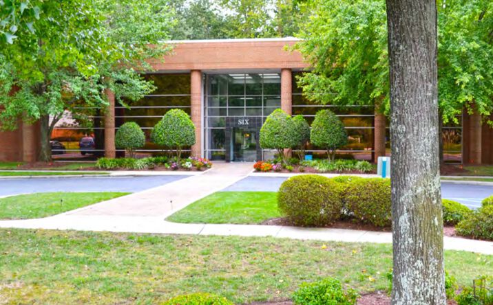 Pictures of Office property located at 6 Manhattan Square, Hampton, VA 23666 for sales - image #1