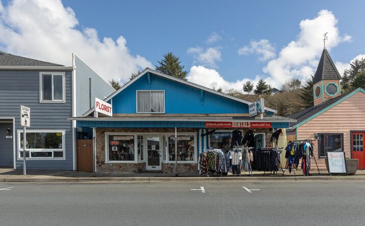 Pictures of Special Purpose property located at 205 SW HIGHWAY 101, Waldport, OR 97394 for sales - image #1