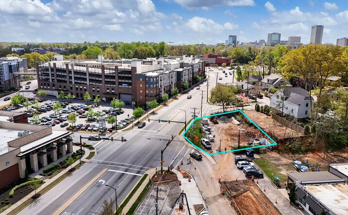 Pictures of Retail, Office, Mixed Use, Land property located at 51 Wade Hampton Blvd, Greenville, SC 29609 for sales - image #1