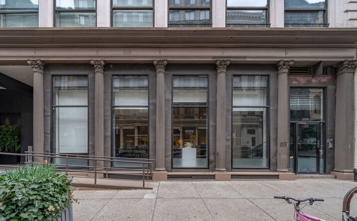 image of property at 100 READE ST New York NY 10013