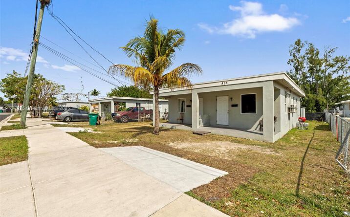Pictures of Multifamily property located at 578 NW 12th St, Florida City, FL 33034 for sales - image #1