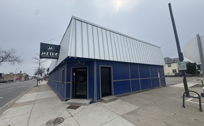 Pictures of Retail property located at 1901 Division Ave S, Grand Rapids, MI 49507 for sales - image #1