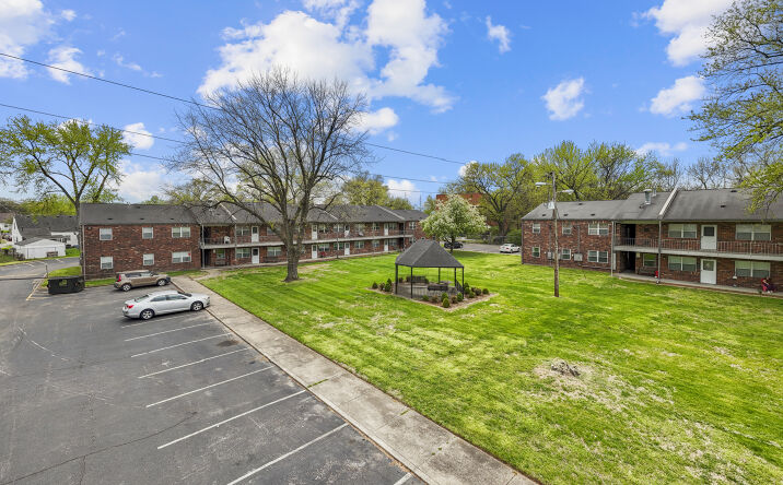 Pictures of Multifamily property located at 2100 SAINT JOHNS PL, LOUISVILLE, KY 40210 for sales - image #1