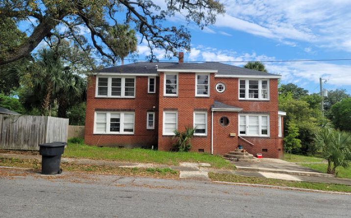 Pictures of Multifamily property located at 4 W DeSoto St, Pensacola, FL 32501 for sales - image #1