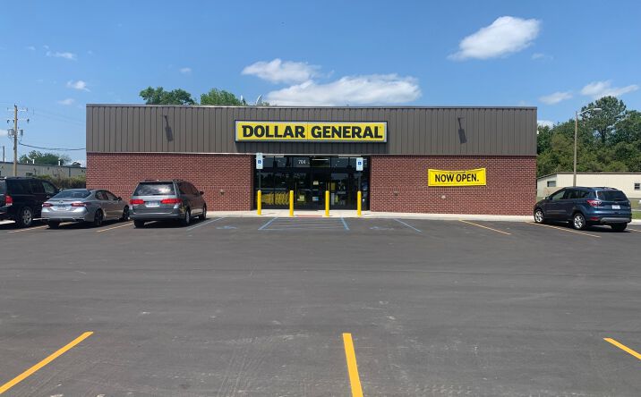 Pictures of Retail property located at 704 East Blvd, Williamston, NC 27892 for sales - image #1