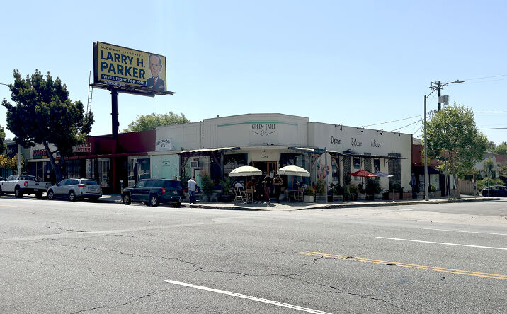 Pictures of Retail property located at 5990 1/2 W Pico Blvd, Los Angeles, CA 90035 for sales - image #1