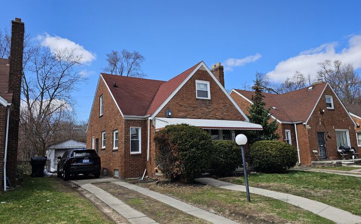 Pictures of Multifamily property located at 16605 Freeland St, Detroit, MI 48235 for sales - image #1