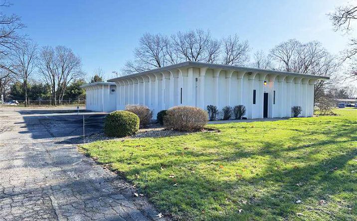 Pictures of Office, Industrial, Mixed Use property located at 2310 W Lexington Ave, Elkhart, IN 46514 for sales - image #1