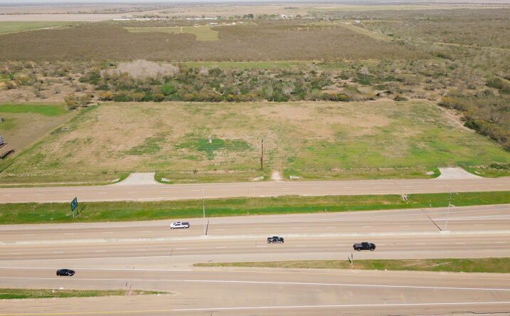 Pictures of Land property located at NE Zac Lentz Parkway, Victoria, TX 77904 for sales - image #1