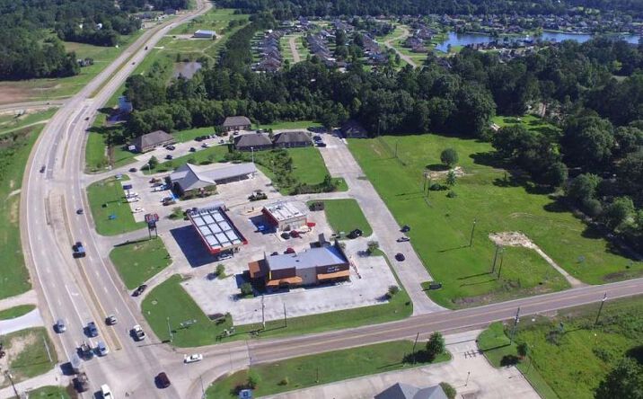 Pictures of Office, Land property located at 32350 LA-16, Denham Springs, LA 70726 for sales - image #1
