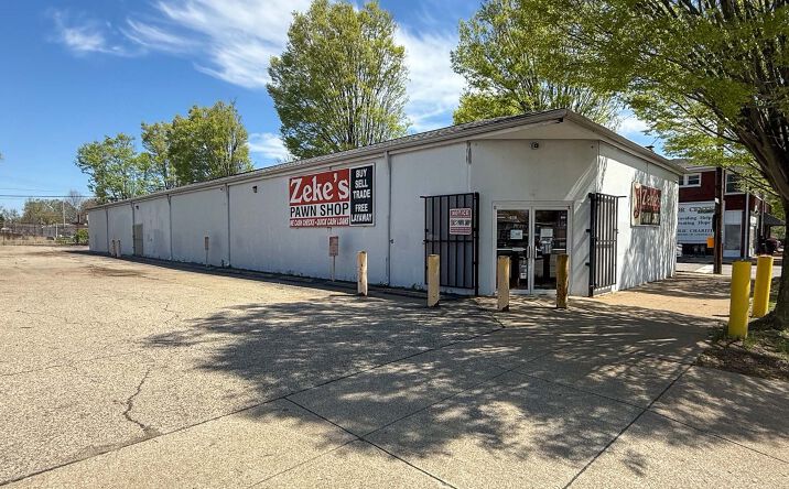 Pictures of Retail property located at 2301 W Market St, Louisville, KY 40212 for sales - image #1