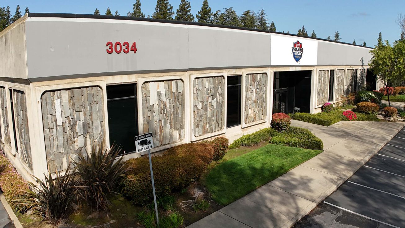 Pictures of Industrial property located at 3034 Gold Canal Dr, Rancho Cordova, CA 95670 for sales - image #1