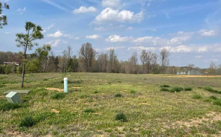 Pictures of Land property located at 150 Falling Brook Drive in Lake Forest Sub'd, Paducah, KY 42003 for sales - image #1