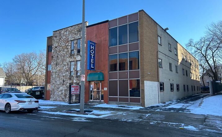 Pictures of Multifamily property located at 1515 W National Ave, Milwaukee, WI 53204 for sales - image #1