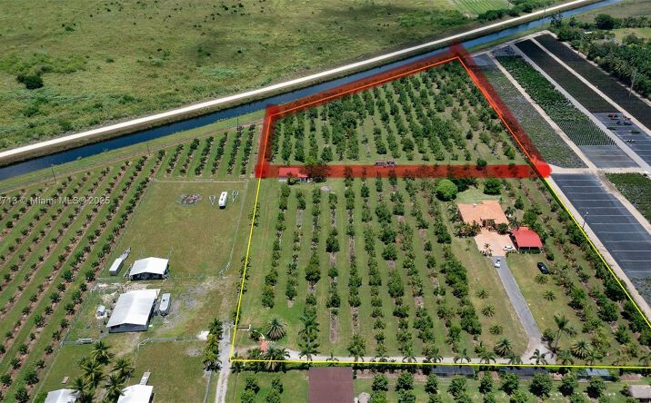 Pictures of Land property located at 20401 SW 184th St #Rear, Miami, FL 33187 for sales - image #1