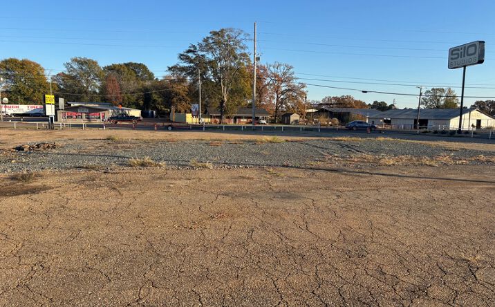 Pictures of Land property located at 303 N Hwy 59, Queen City, TX 75571 for sales - image #1