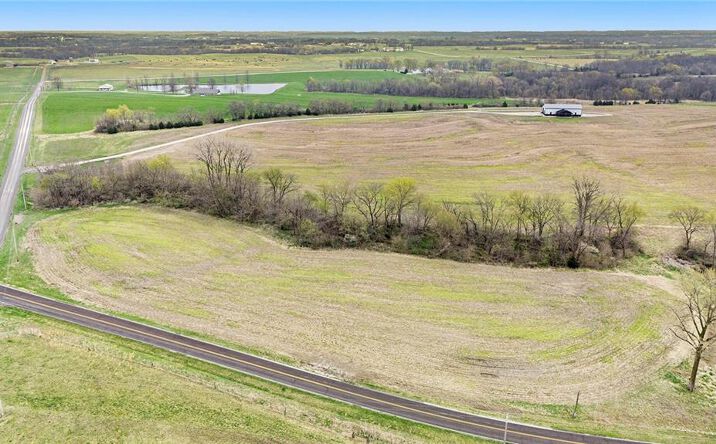 Pictures of Land property located at Lot 2 NE 336th Street, Cameron, MO 64429 for sales - image #1