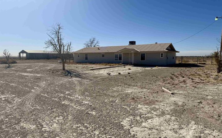 Pictures of Industrial, Retail property located at 612 E Mill Road, Artesia, NM 88211 for sales - image #1