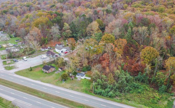 Pictures of Mixed Use property located at 2303 Roane State Hwy, Harriman, TN 37748 for sales - image #1