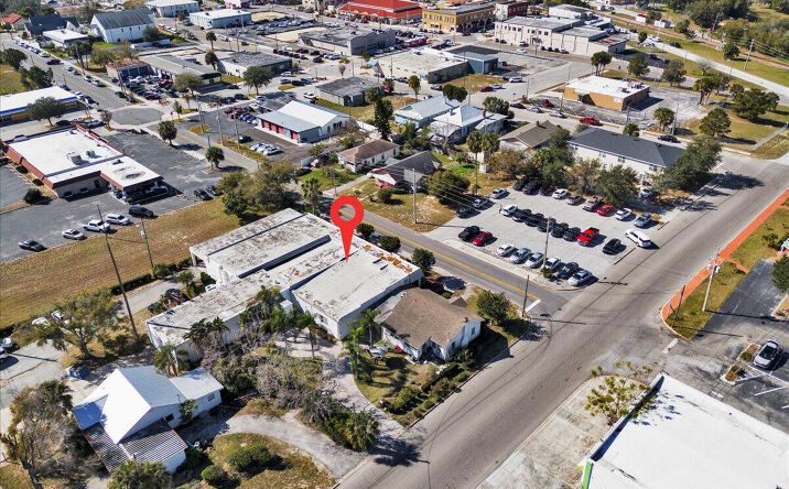 Pictures of Office property located at 233 N 9th St, Haines City, FL 33844 for sales - image #1