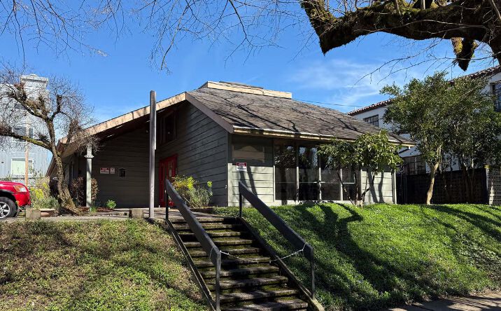Pictures of Retail, Office property located at 2307 NE Flanders St, Portland, OR 97232 for sales - image #1