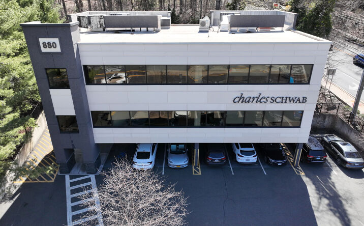Pictures of Office property located at 880 Central Park Ave, Scarsdale, NY 10583 for sales - image #1