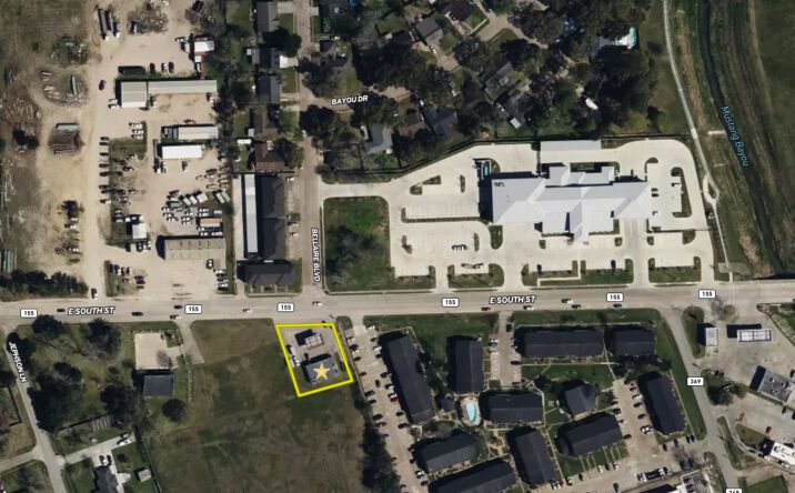 Pictures of Business for Sale, Retail property located at 620 East South Street, Alvin, TX 77511 for sales - image #1