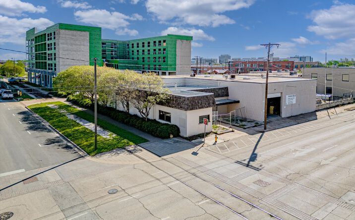Pictures of Industrial property located at 300 S 4th St, Waco, TX 76701 for sales - image #1