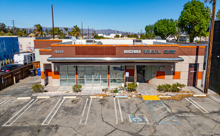 Pictures of Office, Retail property located at 18445 Vanowen St, Los Angeles, CA 91335 for sales - image #1