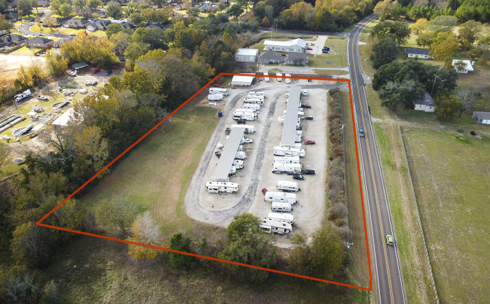 Pictures of Multifamily property located at 10110 FM 346, Flint, TX 75762 for sales - image #1